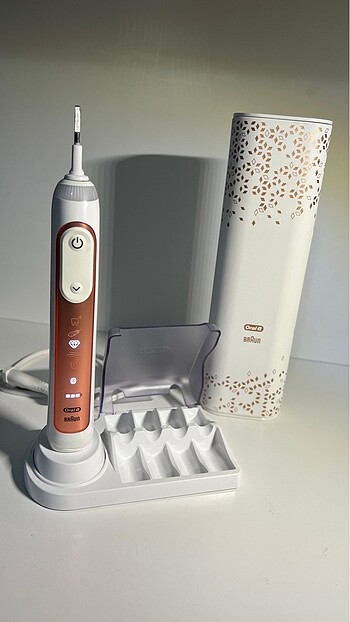 Oral-B Şarjlı Genius x 20000 N Yapay Zekalı 20000 Rosegold