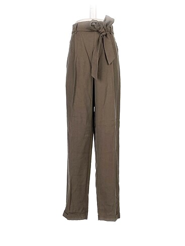 Pull and Bear Kumaş Pantolon %70 İndirimli.