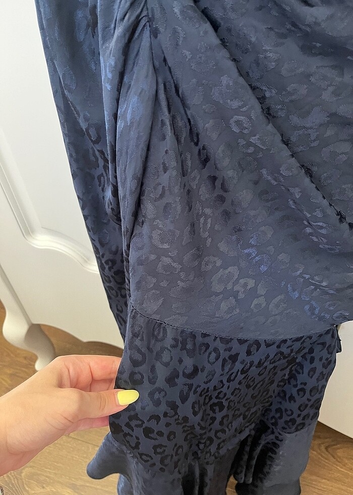 PENCERE DETAYLI ELBİSE - Görsel 3