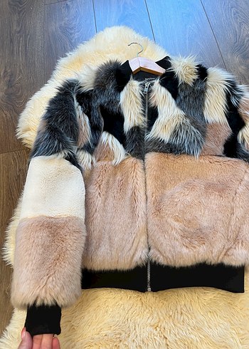 BERSHKA SUNİ KÜRK - Görsel 2