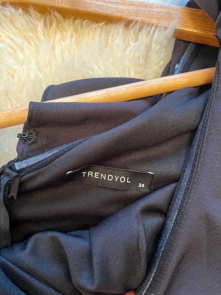 Fırfırlı Elbise - Görsel 4