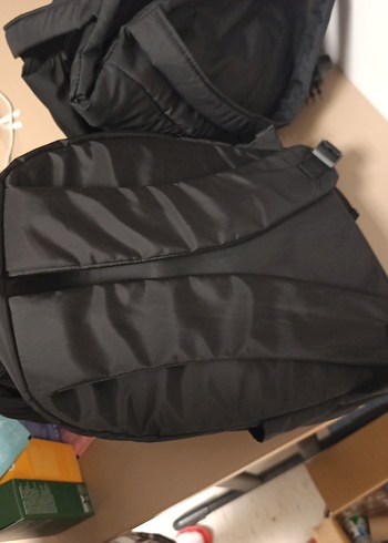 Kadın Siyah Fermuarlı Sırt Çantası - Görsel 2