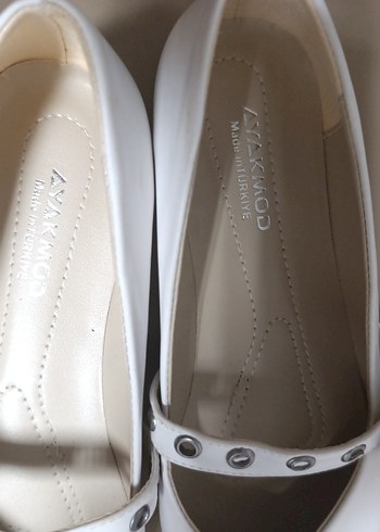 Tokalı Beyaz Kadın Topuklu Babet ayakmod - Görsel 2