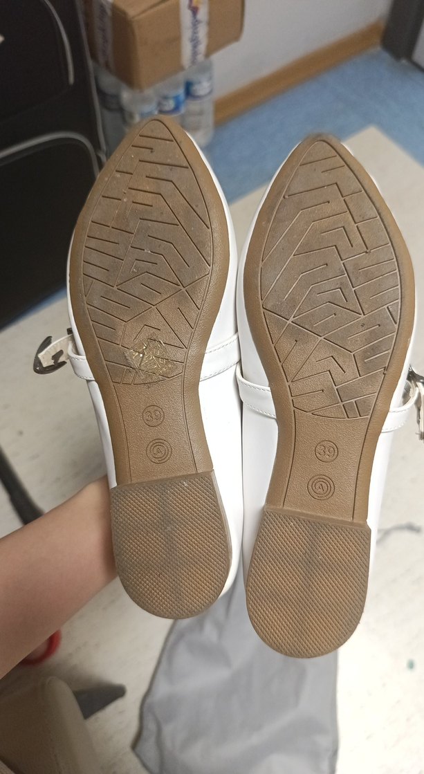 Tokalı Beyaz Kadın Topuklu Babet ayakmod - Görsel 3