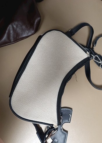 Beyaz Baskılı Deri Kadın Çanta - Görsel 2