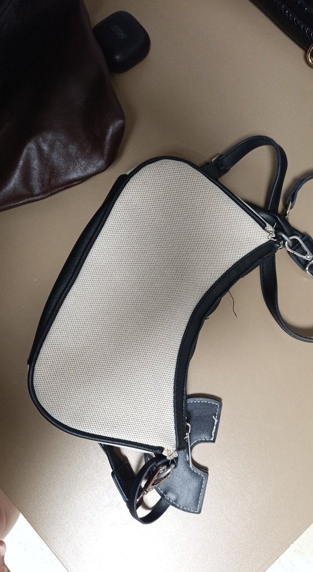 Beyaz Baskılı Deri Kadın Çanta - Görsel 2