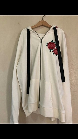 Bershka kapusonlu hirka