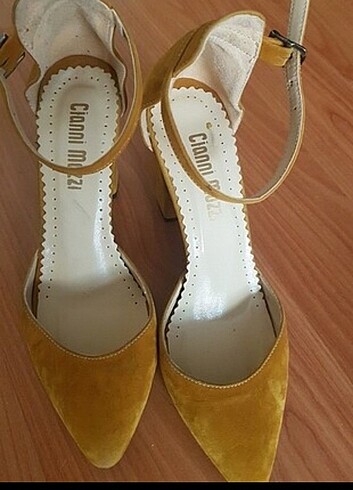 Diğer Kalın topuk süet sarı ayakkabı 