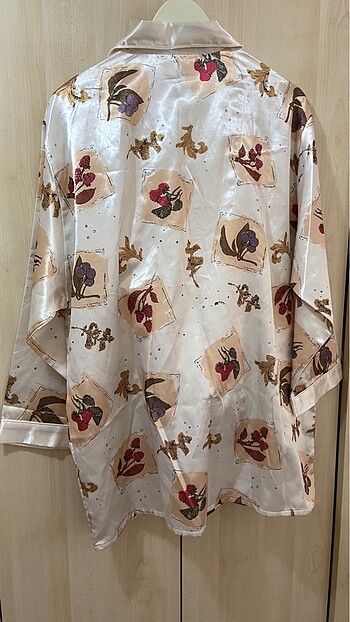 42 Beden beyaz Renk Saten Görünümlü Çeyiz Pijama Takımı