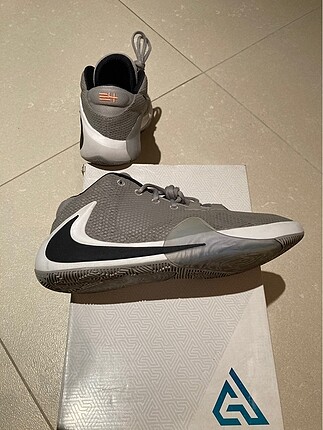 44 Beden gri Renk Nike Zoom Freak 1 43 numara basketbol ayakkabısı