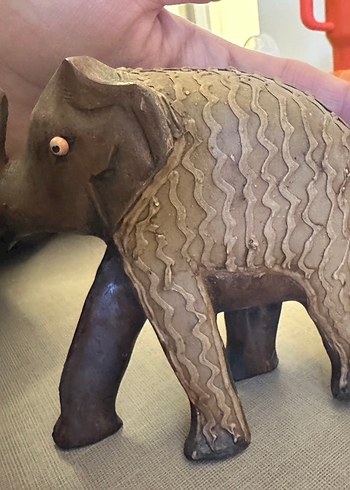 Kahverengi Fil Biblo - Görsel 2