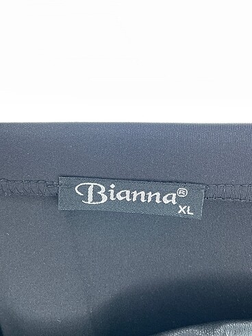 xl Beden siyah Renk PreLoved Mini Etek %70 İndirimli.