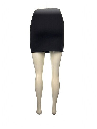 xl Beden PreLoved Mini Etek %70 İndirimli.