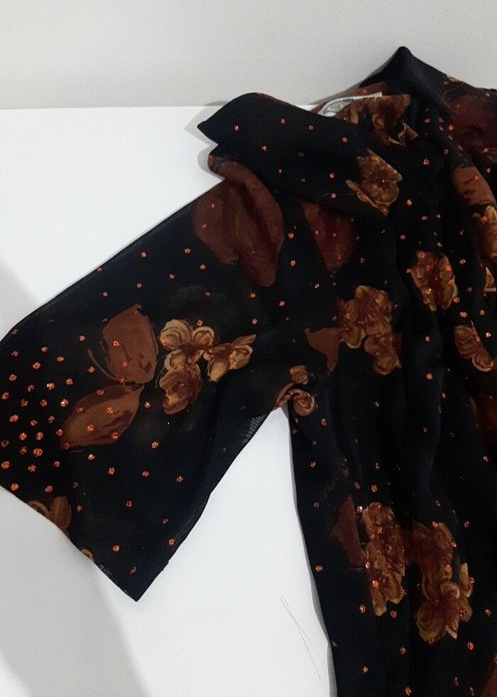 Kadın gold detaylı bluz - Görsel 2