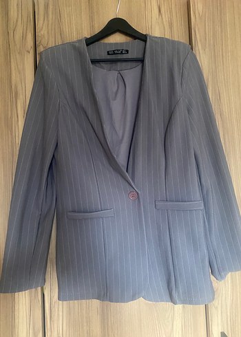 Zara Gri İnce Cizgili Tek Dugmeli Blazer Ceket Vatkali