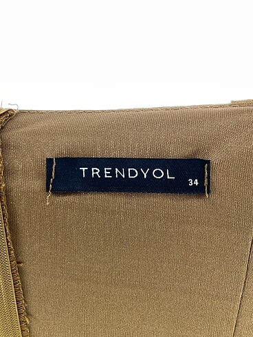 34 Beden çeşitli Renk Trendyol & Milla Bluz %70 İndirimli.