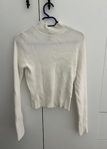 H&M ÜST