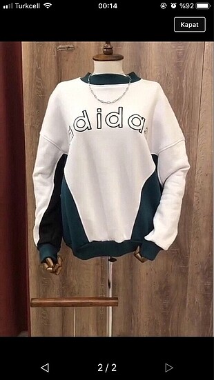Oversize Adidas sweatshirt