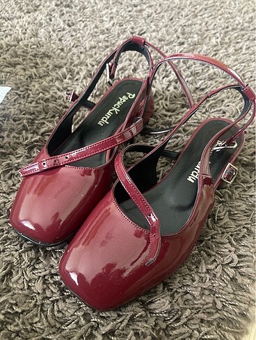 American Vintage cherry sandalet