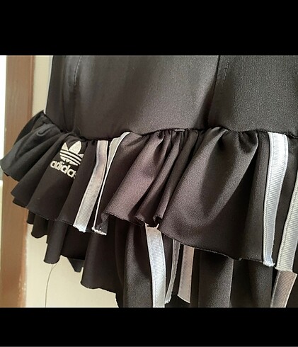 m Beden siyah Renk Adidas fırfırlı etek
