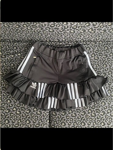 Adidas fırfırlı etek