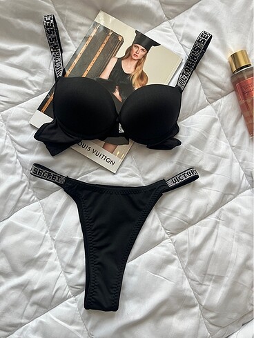 Victoria s Secret Taşlı destekli B cup sütyen takımı