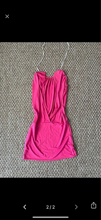 H&M Saten Sırt Dekolteli Bluz
