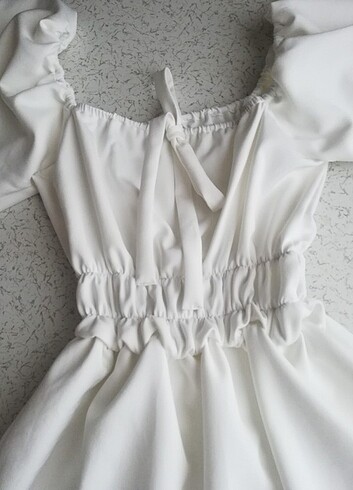 Zara Beyaz balon kol elbise 
