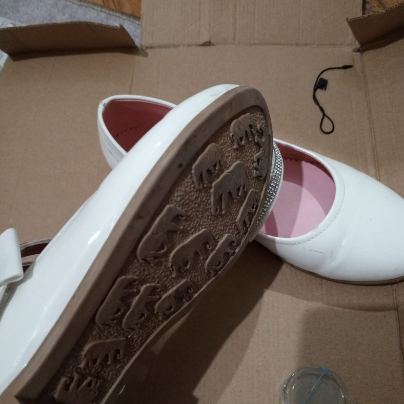 Beyaz Tokalı Kız Çocuk Babet - Görsel 3