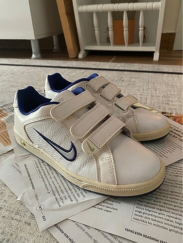 Nike Sneaker