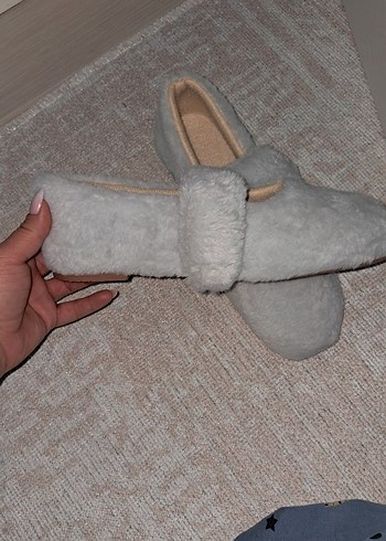 Gri Sıcak Kürklü Ev Babeti - Görsel 3