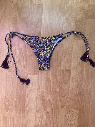 Diğer Bikini altı