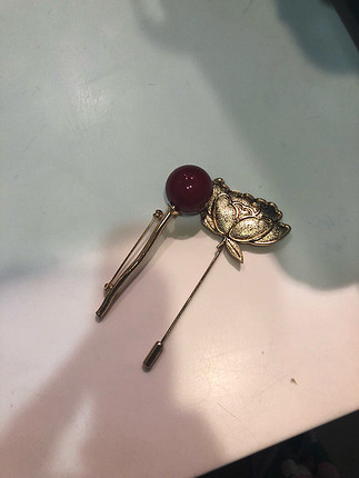 Twist broş