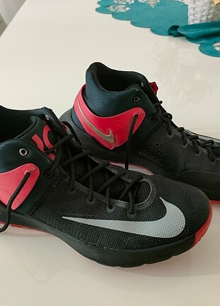 Nike Basketbol Ayakkabisi
