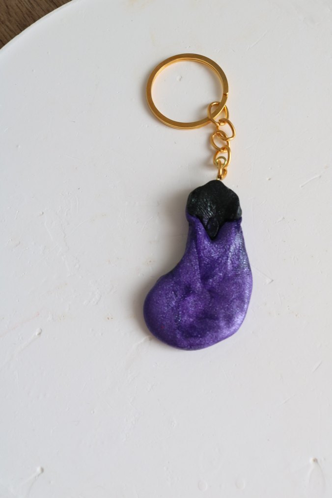 Mor Püsküllü Gotik Anahtarlık - Görsel 3