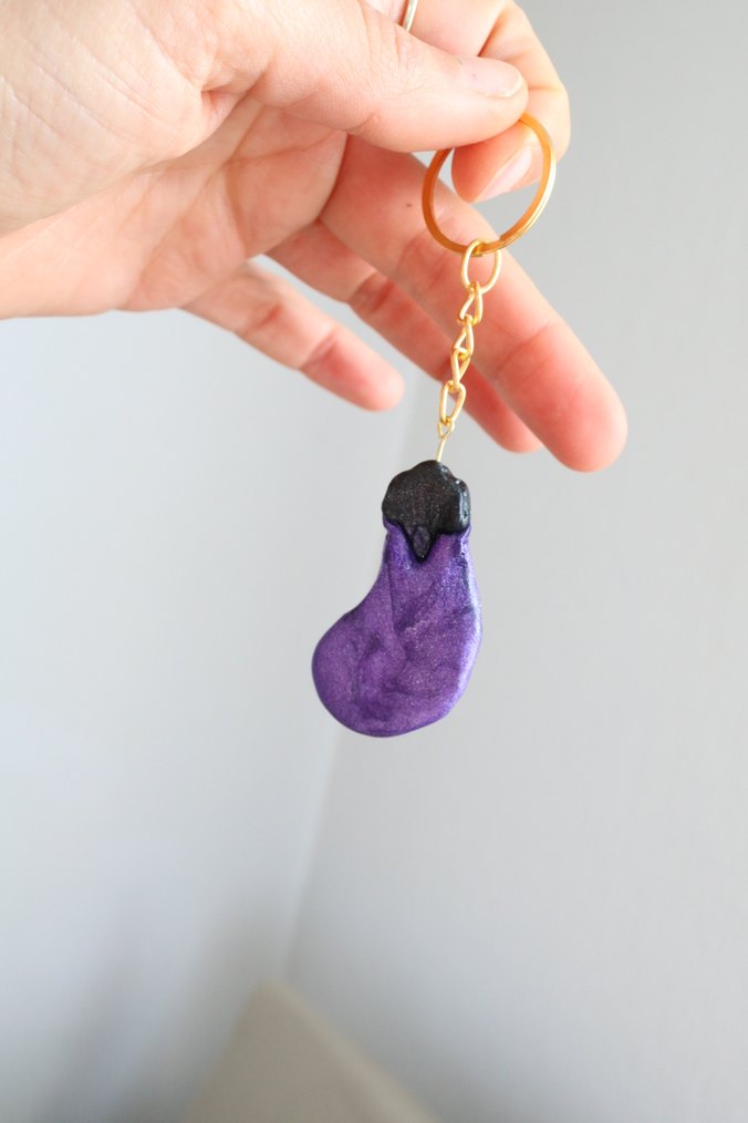 Mor Püsküllü Gotik Anahtarlık - Görsel 5