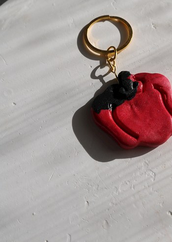 Kırmızı Püsküllü Gotik Kadın Anahtarlık - Görsel 6