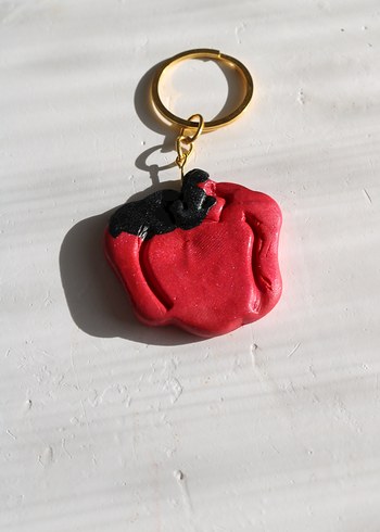 Kırmızı Püsküllü Gotik Kadın Anahtarlık - Görsel 7