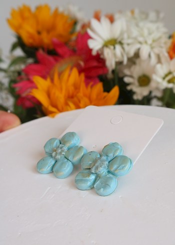 Mini Turkuaz Boncuklu Çiçek Küpe - Görsel 3