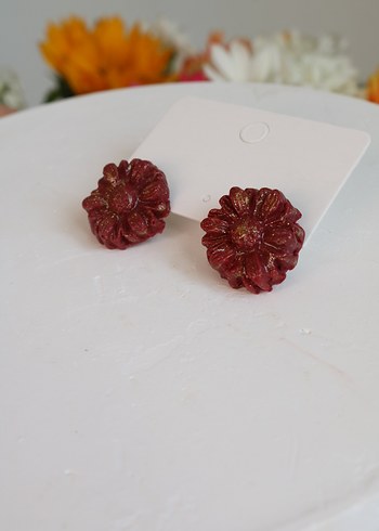 Kırmızı Boncuklu Mini Çiçek Küpeler - Görsel 4