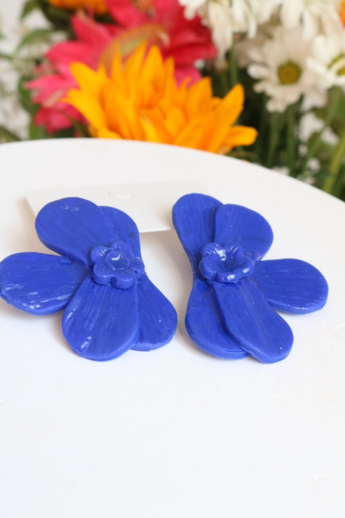 Mavi Mini Çiçek Figürlü Küpe - Görsel 2