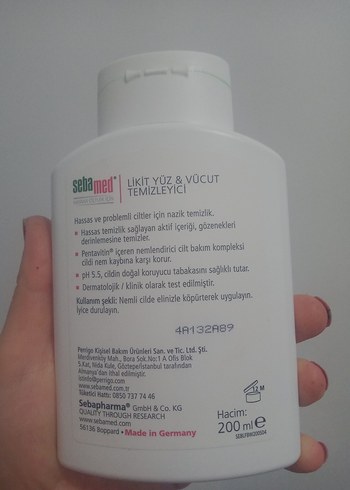 Sebamed Sebamed Hassas Ciltler İçin Yüz ve Vücut Temizleyici
