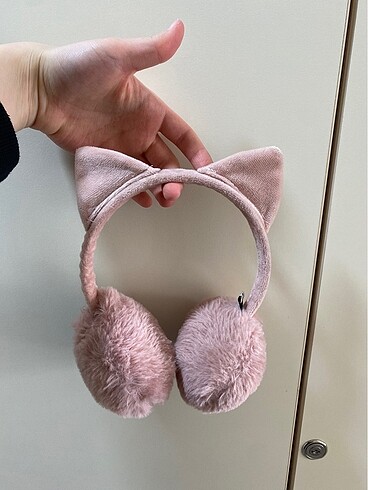 Diğer peluş kulaklık