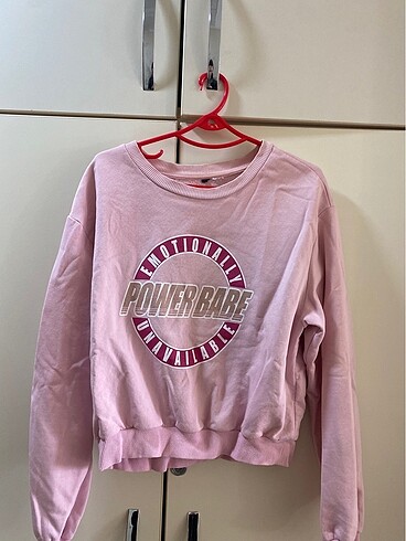 H&M sweatshirt