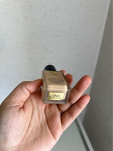  Beden Estee lauder double wear