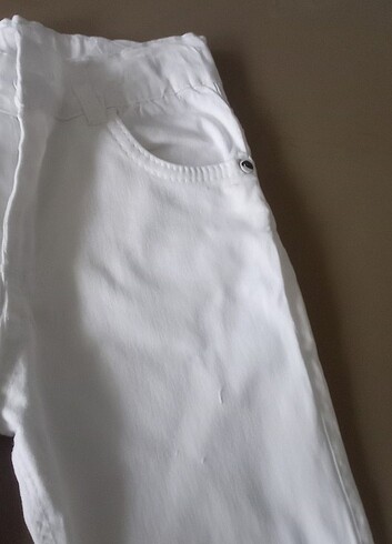 5 Yaş Beden beyaz Renk Beyaz pantolon 4/5 yaş 