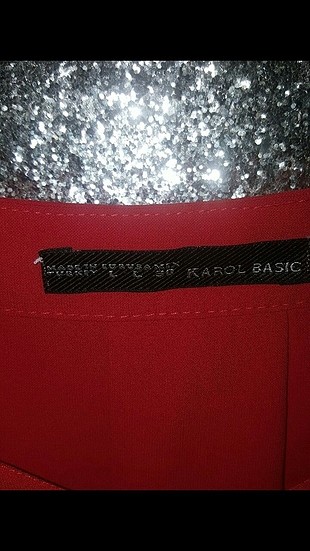 l Beden sml beden uygundur hasari yoktur gorsel resimdeki durusu