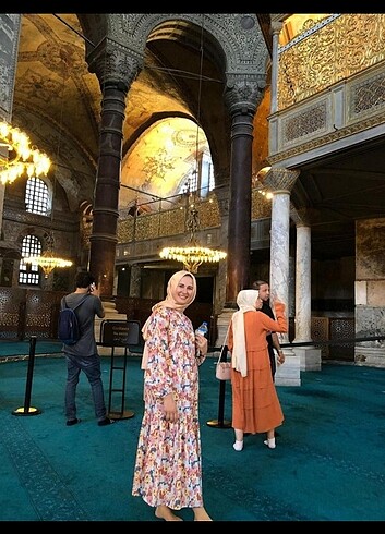 Modanisa çiçek elbise 