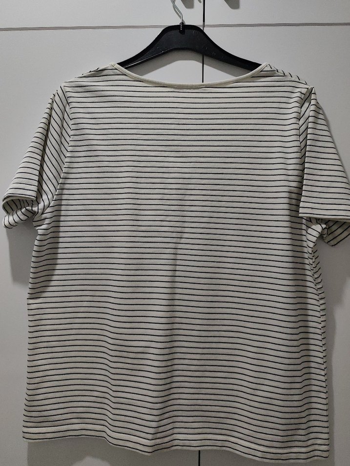 Mango V Yaka Pliseli Gri Çizgili Tişört - Görsel 2