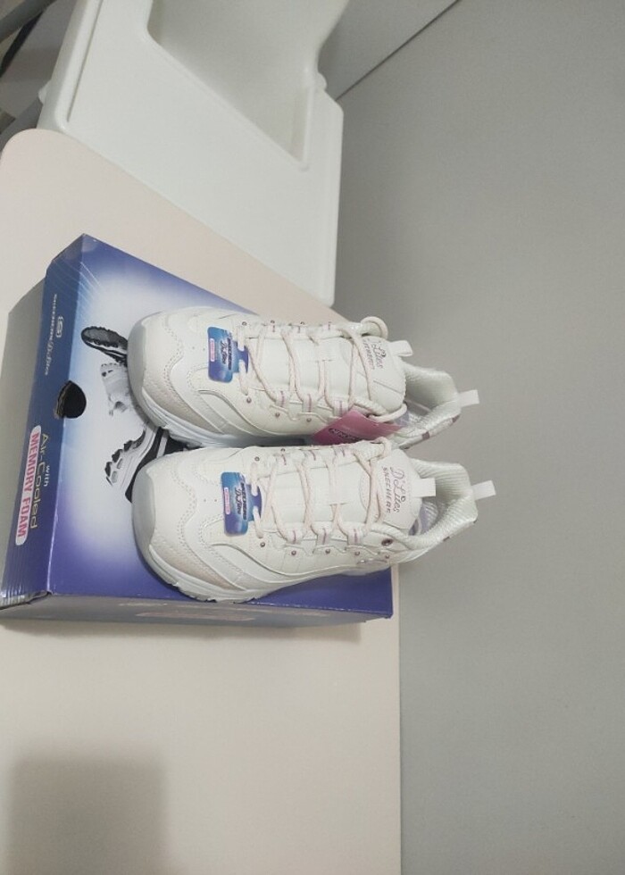 Skechers D'Lites spor ayakkabı - Görsel 2